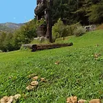 Il Bosco Di Campo Marzano & Gasthof Borzonasca